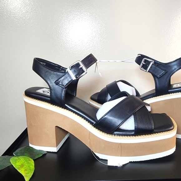 DV by DOLCE VITA Norrys Strapped Heels Size 9 - Picture 3 of 12